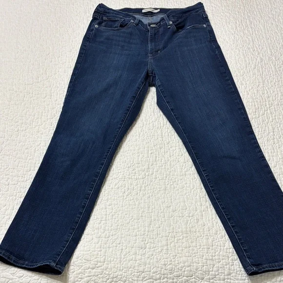 Levi's Women's Dark Blue Straight Jeans - Picture 9 of 9